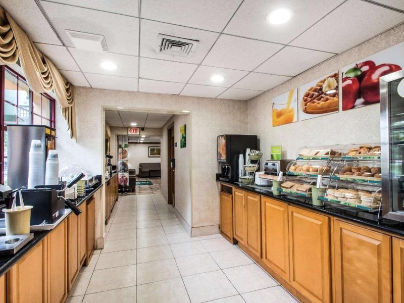 クオリティ イン ニア プリンストン (Quality Inn Near Princeton)の写真
