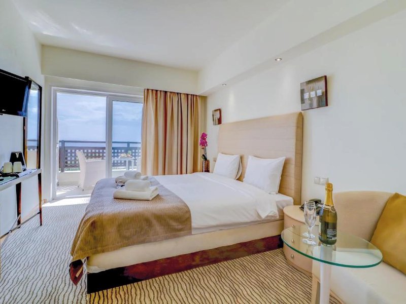 Olympian Bay Grand Resortの写真