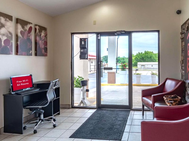 レッド ルーフ イン バッファロー TX (Red Roof Inn Buffalo, TX)の写真