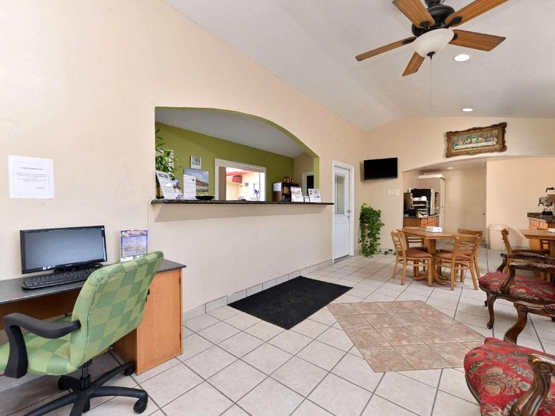 Americas Best Value Inn - Buffalo, TXの写真
