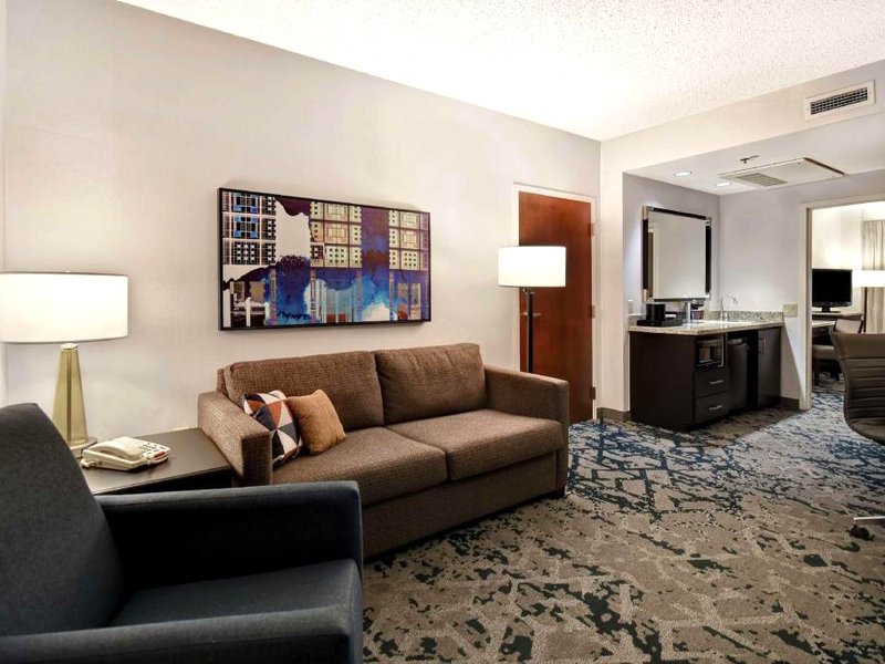 エンバシー スイーツ バイ ヒルトン チャールストン (Embassy Suites by Hilton Charleston)の写真