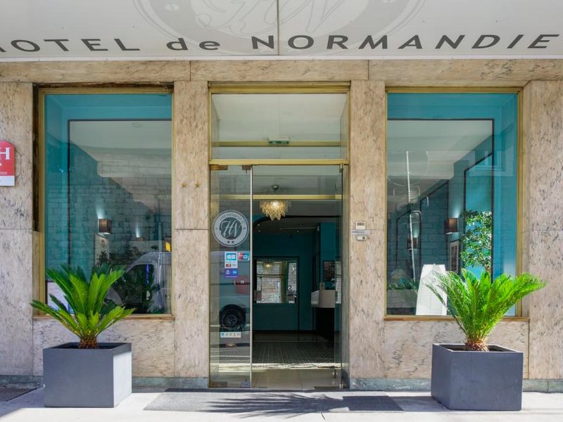 ホテル デ ノルマンディー (Hotel de Normandie)の写真