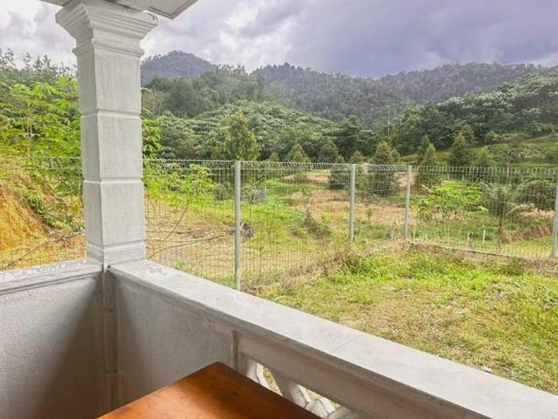 ［セラマ］一軒家（100m²）｜ 3ベッドルーム／2バスルーム (Homestay dalam dusun di Jalan Lata Rambung)の写真