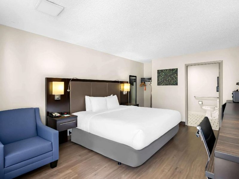 Quality Inn & Suitesの写真