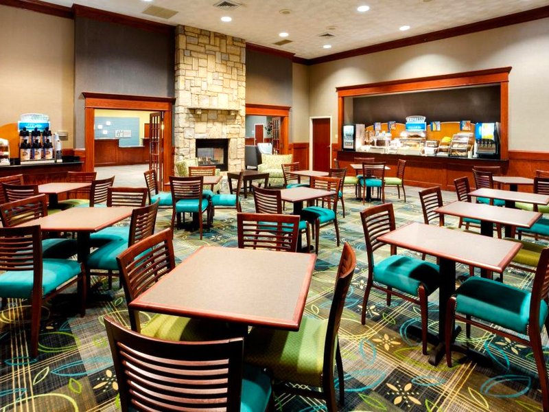 Holiday Inn Express & Suites Smithfield - Providence By IHGの写真