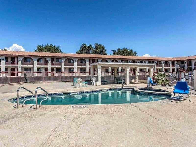 ロードウェイ イン ハリケーン ザイオン ナショナル パーク エリア (Rodeway Inn Hurricane - Zion National Park Area)の写真
