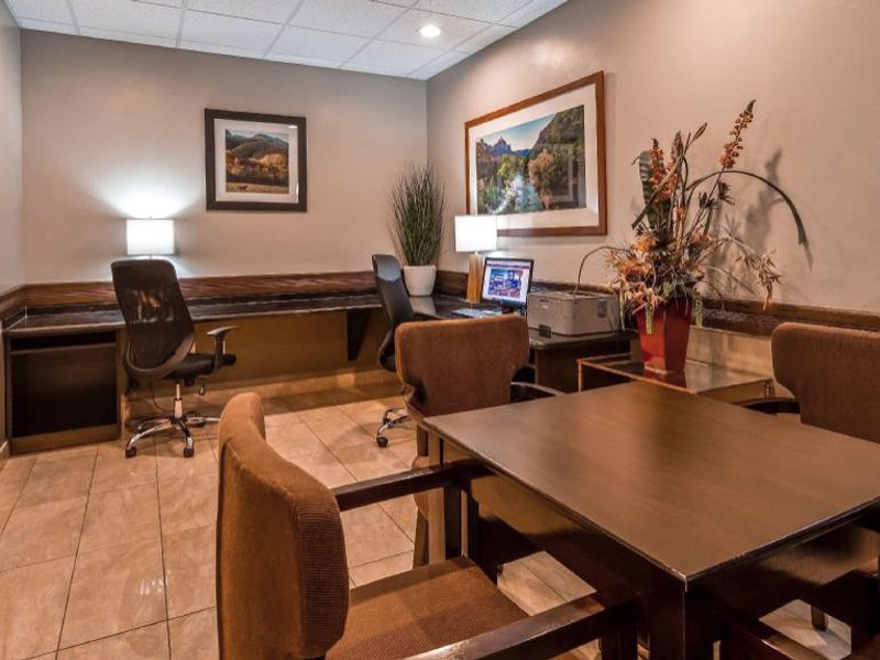 Best Western Plus Zion West Hotelの写真