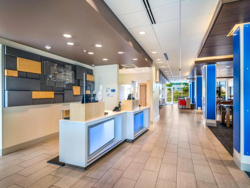Holiday Inn Express and Suites Asheboro By IHGの写真