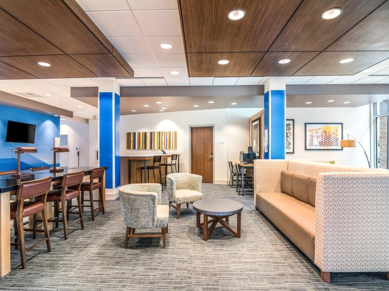 Holiday Inn Express and Suites Asheboro By IHGの写真