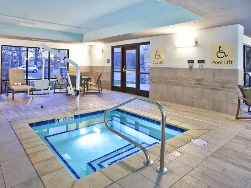 Hampton Inn & Suites Allianceの写真