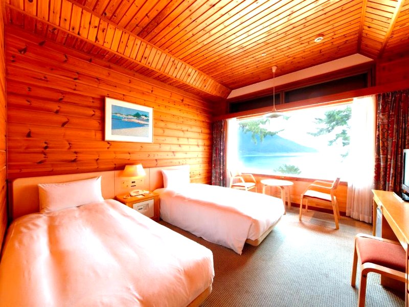 奥琵琶湖マキノグランドパークホテル (Okubiwako Makino Grand Park Hotel)の写真