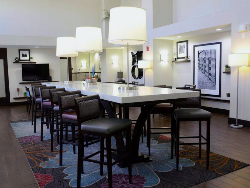 ハンプトン イン&スイーツ シカゴ サウスランド マッテソン (Hampton Inn & Suites Chicago Southland-Matteson)の写真