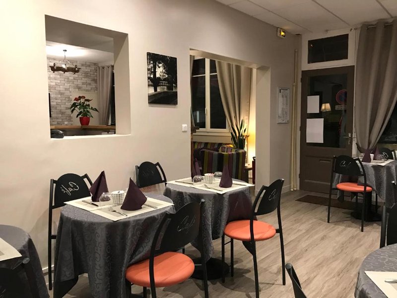 HÔTEL LES IRIS (HOTEL LES IRIS)の写真