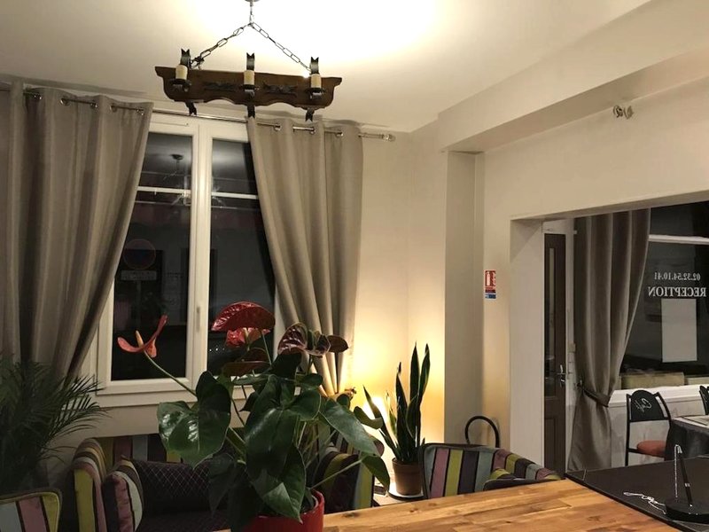 HÔTEL LES IRIS (HOTEL LES IRIS)の写真