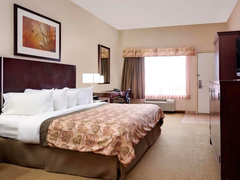 Ramada by Wyndham Lac La Bicheの写真
