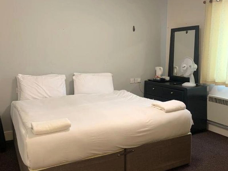 GO2 Gloucester Hotel by OYOの写真