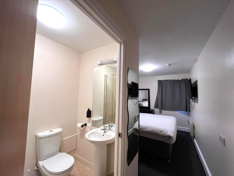GO2 Gloucester Hotel by OYOの写真