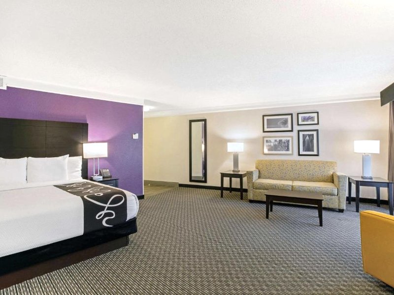 La Quinta Inn & Suites by Wyndham Boston-Andoverの写真