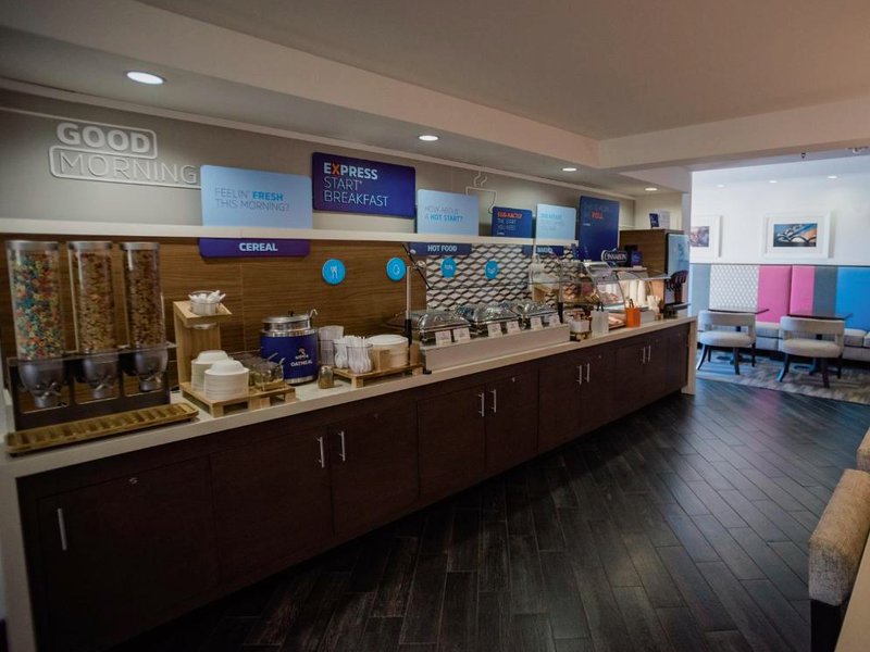 Holiday Inn Express Hickory-Hickory Mart By IHGの写真