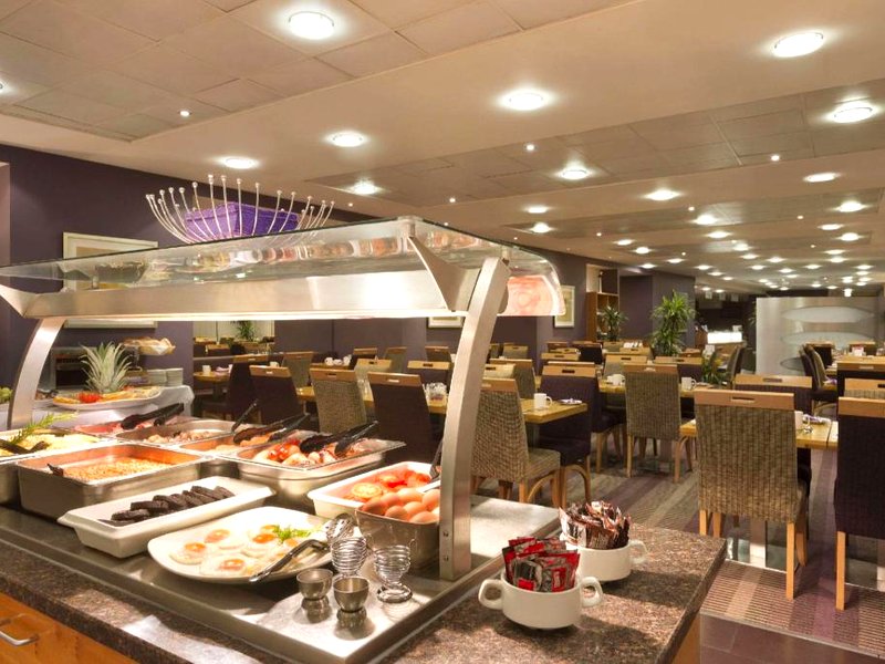 ラマダ プラザ バイ ウィンダムレクサム (Ramada Plaza by WyndhamWrexham)の写真