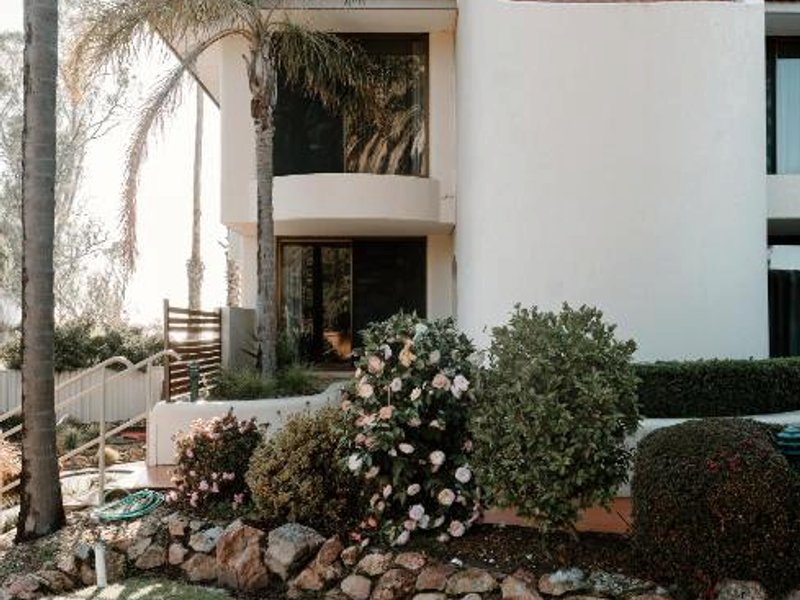 カプリ ウォーターズ カントリー クラブ (Capri Waters Country Club)の写真