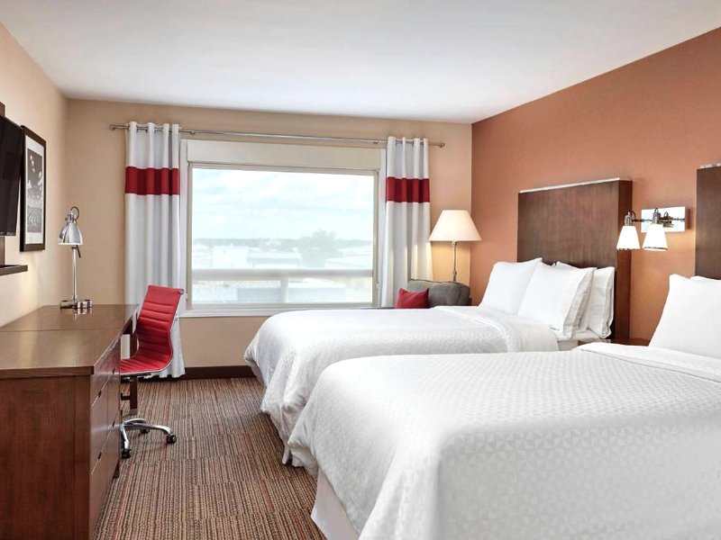 フォー ポインツ バイ シェラトン レジャイナ (Four Points by Sheraton Regina)の写真