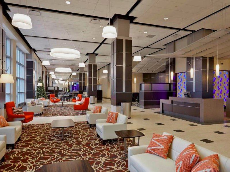 ダブルツリー バイ ヒルトン ローレンスバーグ (DoubleTree by Hilton Lawrenceburg)の写真