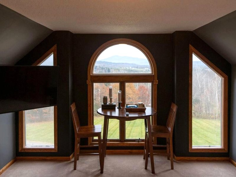 WhiSki Cabin *12-acres with mountain views!*の写真
