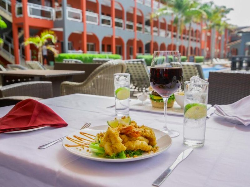 シービューガーデンズホテル (Seaview Gardens Hotel)の写真