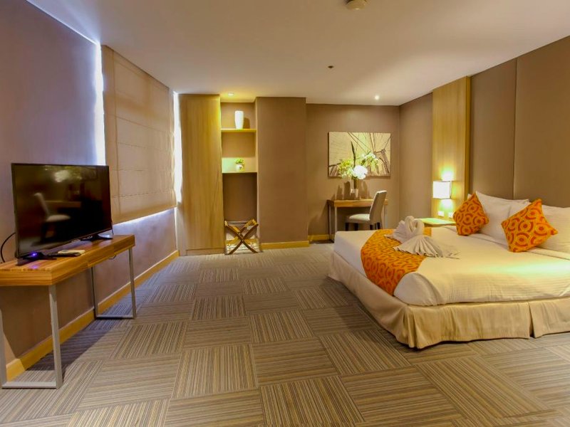 マディソン 101 ホテル + タワー【マルチユース ホテル】 (Madison 101 Hotel + Tower)の写真