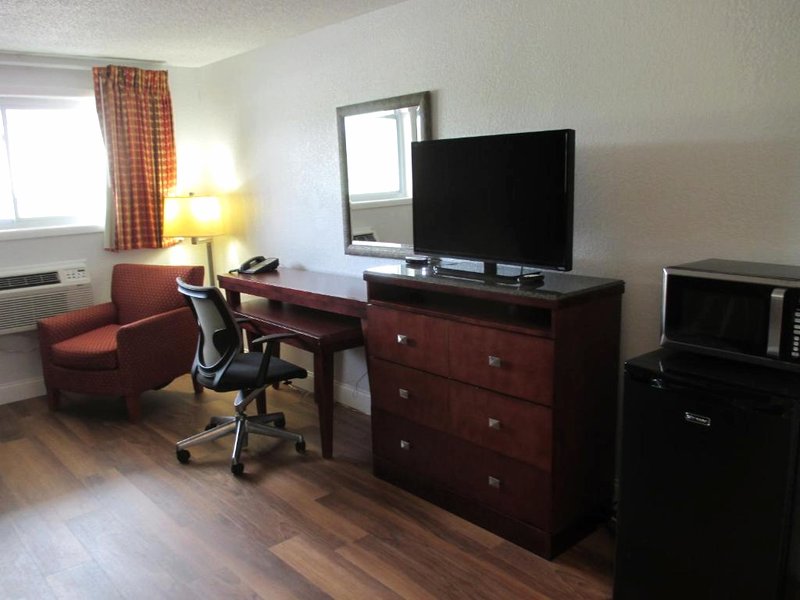 Travel Inn and Suitesの写真