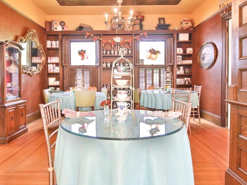 Mathis House, A Victorian Bed & Breakfast and Tea Room at 600 Mainの写真