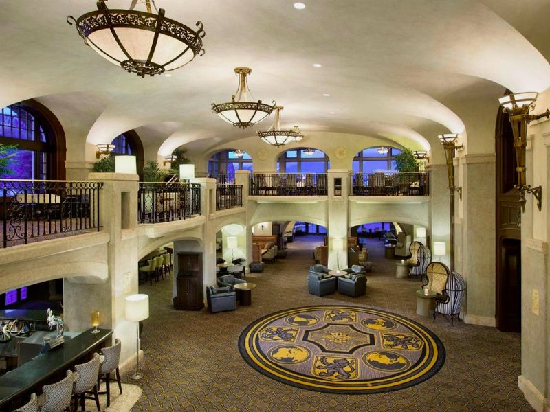 フェアモント バンフ スプリングス (Fairmont Banff Springs)の写真
