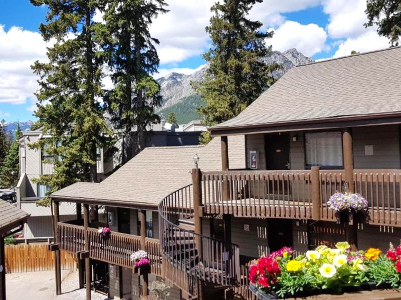 バンフ インターナショナル ホステル (Banff International Hostel)の写真