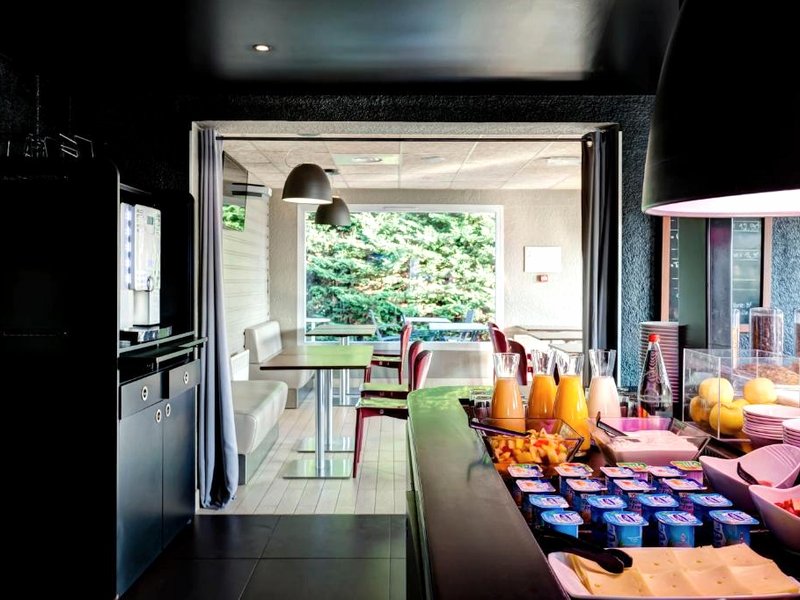 Campanile Evry Ouest Corbeil Essonnes Hotelの写真