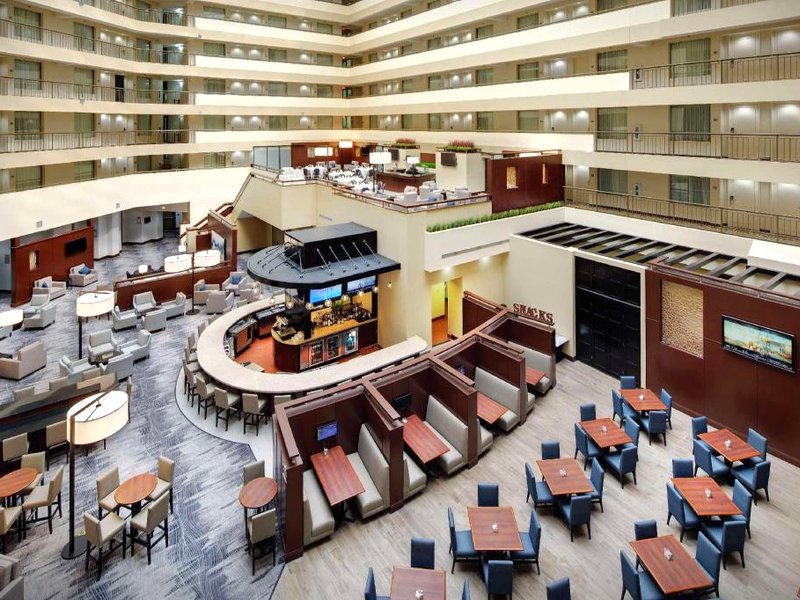 エンバシー スイーツ バイ ヒルトン デトロイト トロイ オーバーンヒルズ (Embassy Suites by Hilton Detroit Troy Auburn Hills)の写真