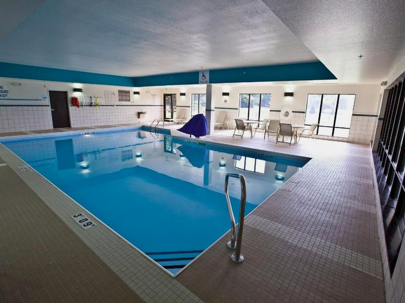 ホリデイ イン エクスプレス アンド スイーツ デトロイト ノース トロイ バイ IHG (Holiday Inn Express and Suites Detroit North-Troy By IHG)の写真