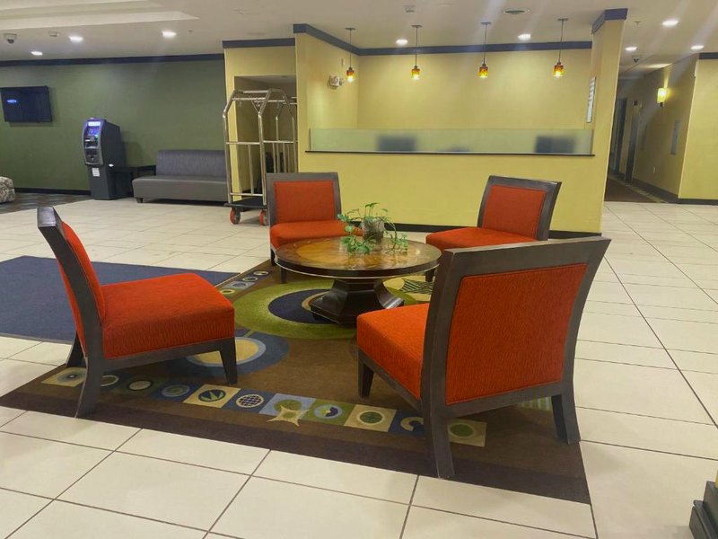ホリデイ イン エクスプレス アンド スイーツ デトロイト ノース トロイ バイ IHG (Holiday Inn Express and Suites Detroit North-Troy By IHG)の写真