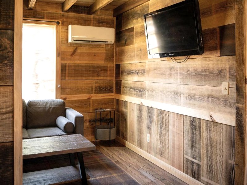 Outdoor Adventure Retreats - Wanee Lake Golf & RVの写真