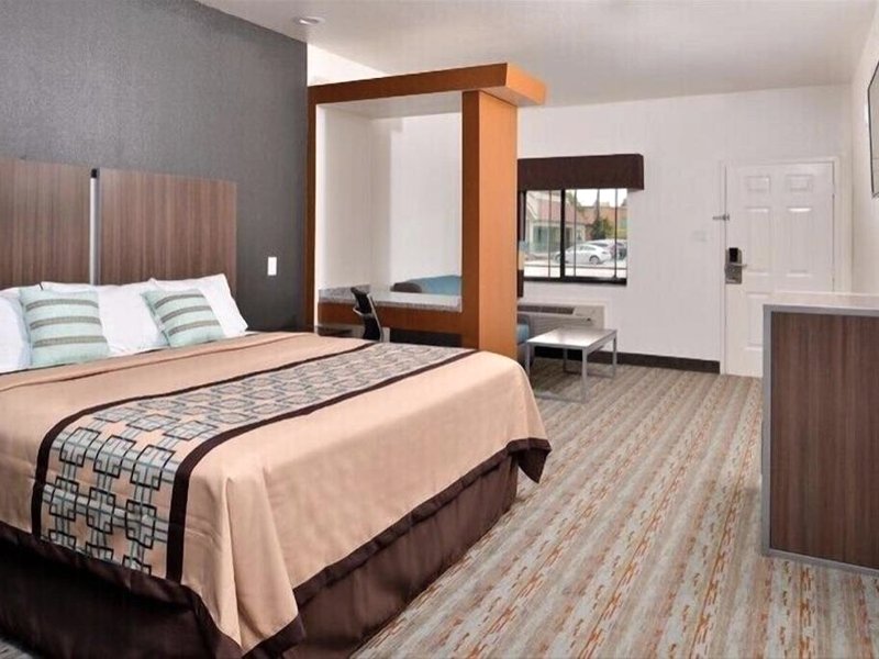 Scottish Inn & Suites - Conroeの写真