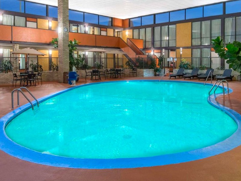 ウィンダム ガーデン オクラホマ シティ カンファレンス センター エアポート & ブリックタウン (Wyndham Garden Oklahoma City Conference Center, Airport & Bricktown)の写真