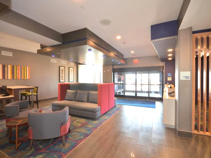 Holiday Inn Express & Suites Oklahoma City Mid - Arpt Area By IHGの写真