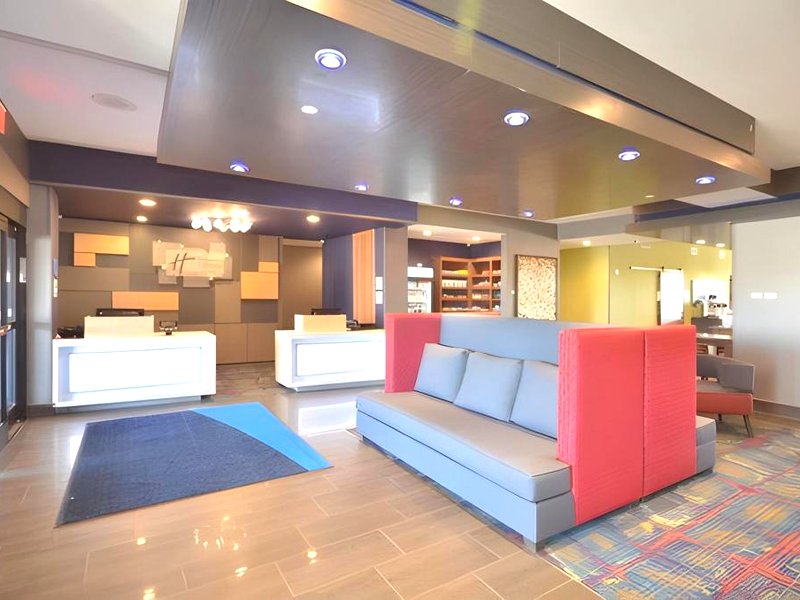 Holiday Inn Express & Suites Oklahoma City Mid - Arpt Area By IHGの写真