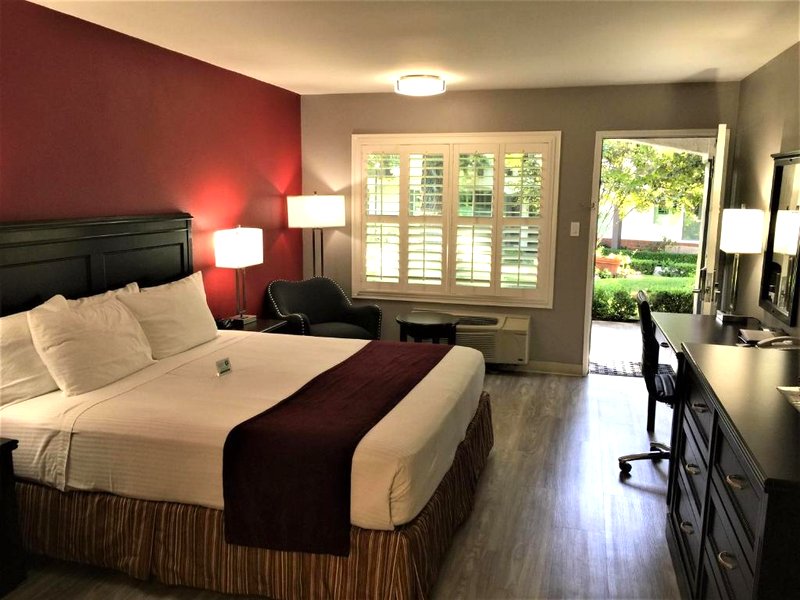ラグーナ ヒルズ ロッジ アーバイン スペクトラム (Laguna Hills Lodge-Irvine Spectrum)の写真