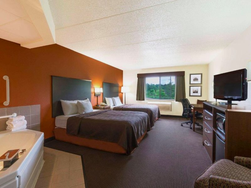 アメリクイン バイ ウィンダム ミノククア (AmericInn by Wyndham Minocqua)の写真