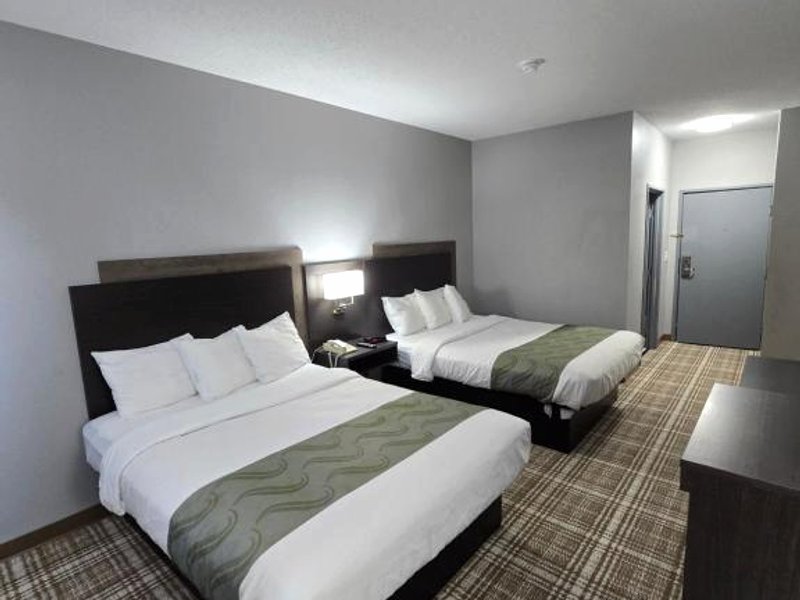 GrandStay Hotel & Suites Minocquaの写真