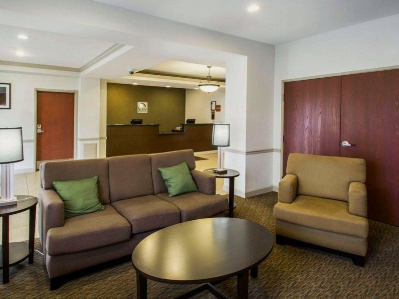 スリープ イン&スイーツ パラトカ ノース (Sleep Inn & Suites Palatka North)の写真