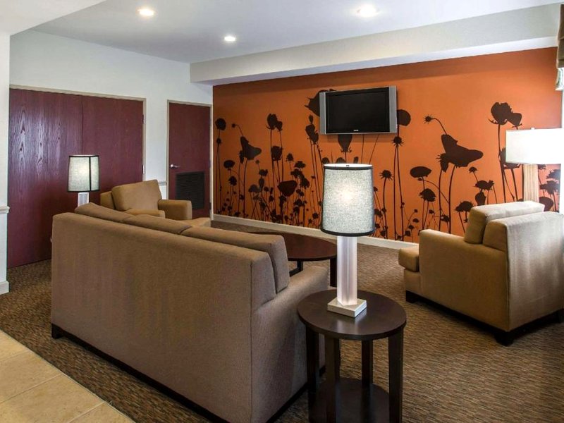 スリープ イン&スイーツ パラトカ ノース (Sleep Inn & Suites Palatka North)の写真