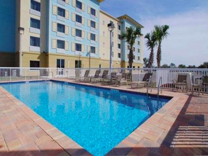 コンフォート スイーツ パーム ベイ メルボルン (Comfort Suites Palm Bay - Melbourne)の写真
