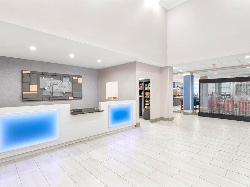Holiday Inn Express Hotel & Suites Palm Bay By IHGの写真